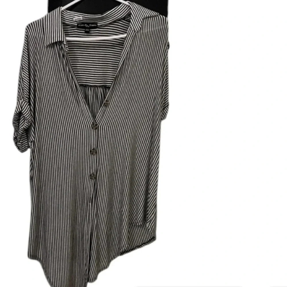 - T-Shirt•Blouse